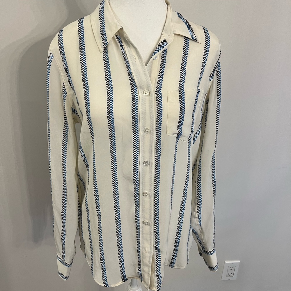 Equipment 100% Silk Blouse - Size Small - Perfect Condition